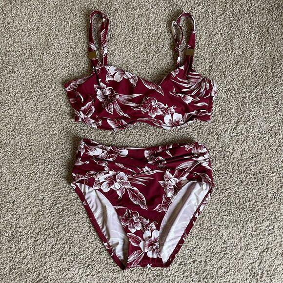 Miraclesuit Flattering & Supportive Burgundy Tropical Bikini - Picture 3 of 8